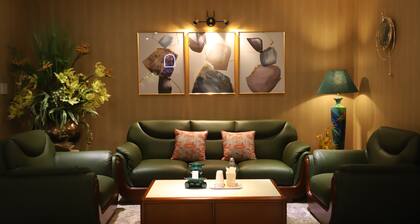 Lanura Apartments and Hotel