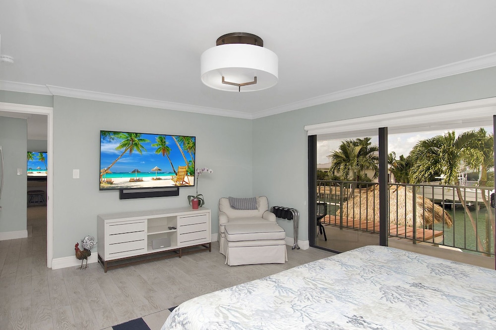 New Luxury Rental; Spacious outdoor living; Brand New Pool & Spa + big