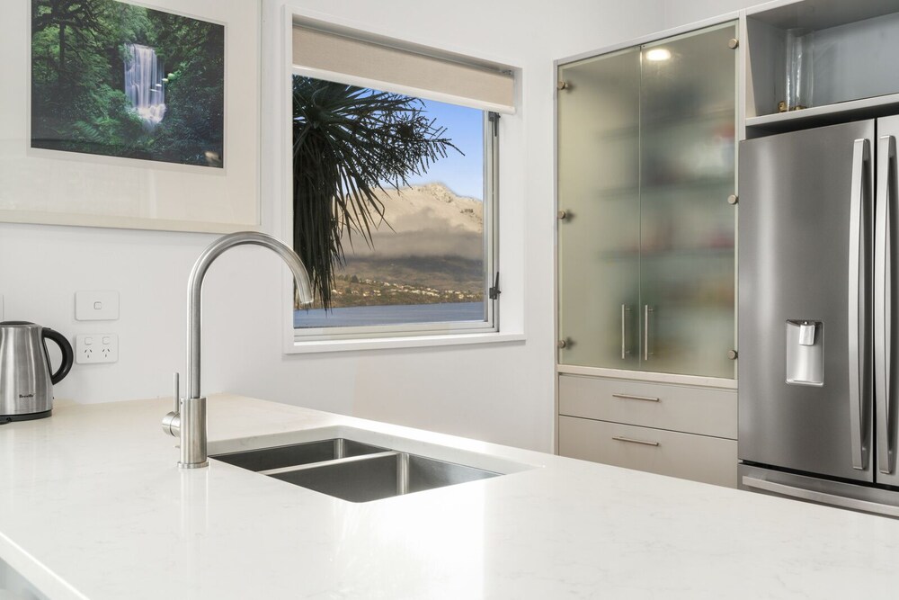 A Stunning Stay Queenstown Holiday Home Queenstown Vrbo