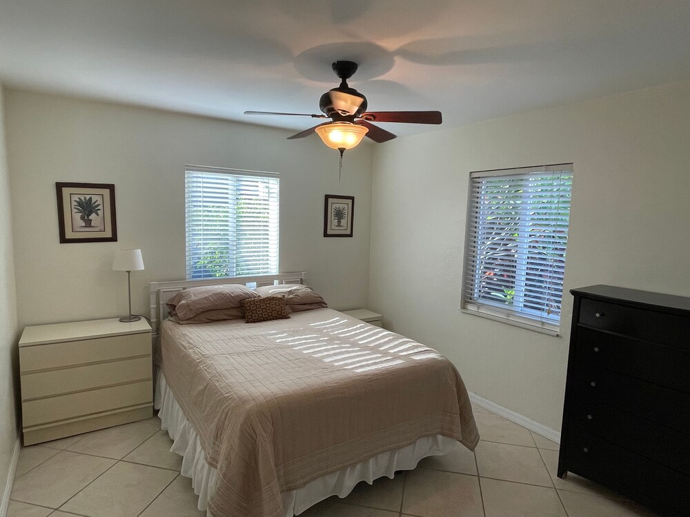 Wilton Manors 3 Bedroom Escape with spa Wilton Manors Vrbo
