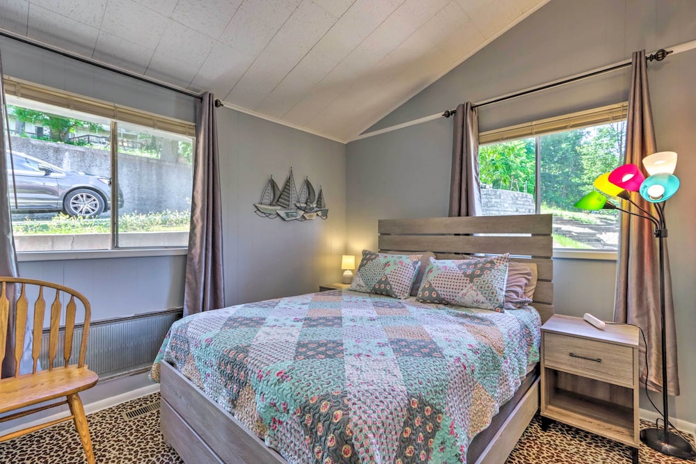 Waterfront Sunrise Beach Getaway w/ 3 Decks! Camden County Vrbo