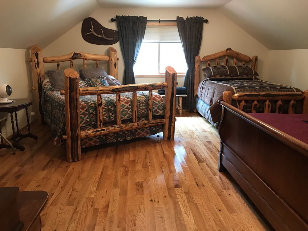 Bear Track apartment in the Swan Valley Montana Condon Vrbo