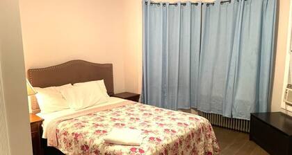 L 3 Downtown Newark Guesthouse