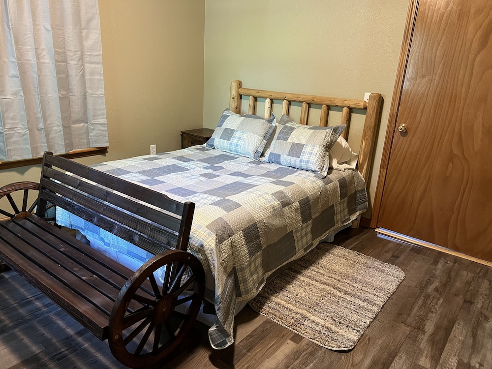 Relax on the Caddo Glenwood Vrbo