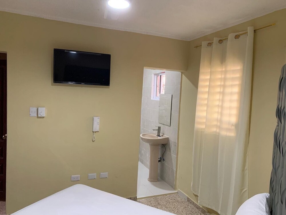New Hotel in the heart of the city La Romana Vrbo
