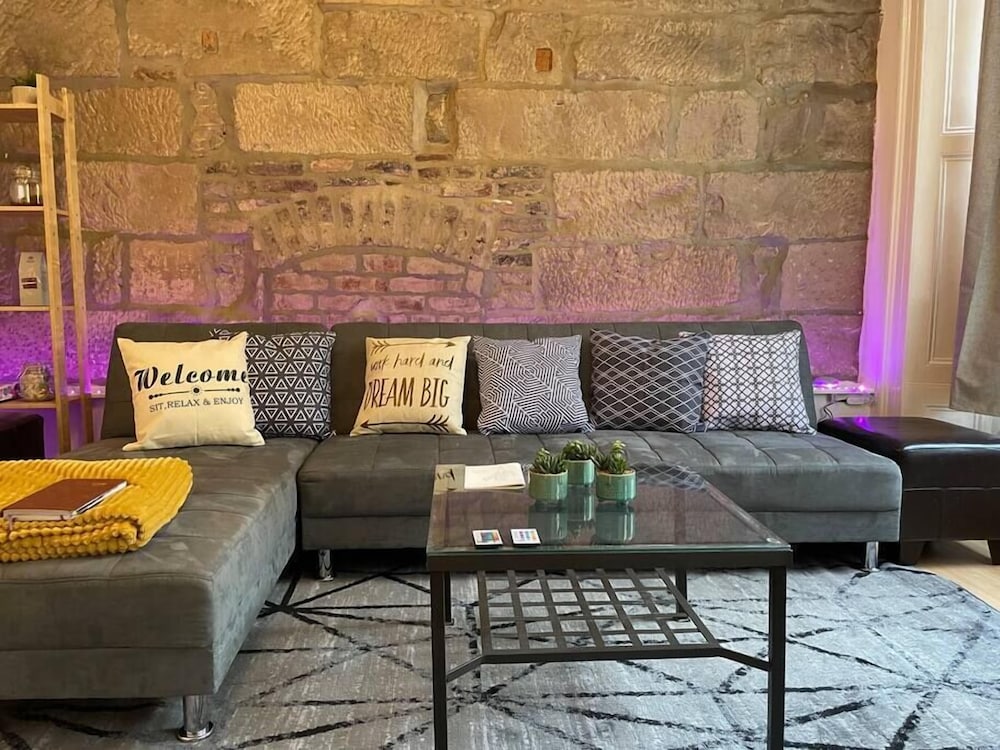 Earl Grey flat Finest tea+Coffee+Board games NewcastleuponTyne Vrbo