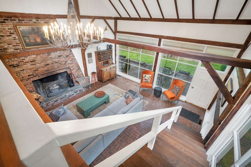 Home with Endless Charm Relax, Entertain, Enjoy! Old Lyme Vrbo