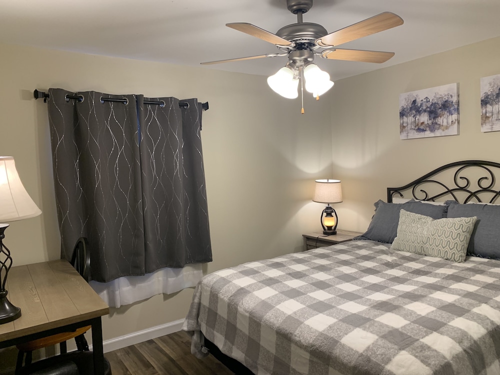 Our Little House In Litchfield Litchfield Vrbo