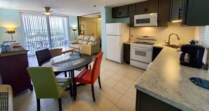 Don's Bonita Beach & Tennis Club 1 Bedroom Condo
