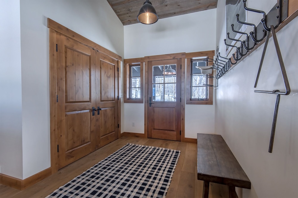 Secluded Luxury Cabin near Star Valley, Wyoming Wayan Vrbo