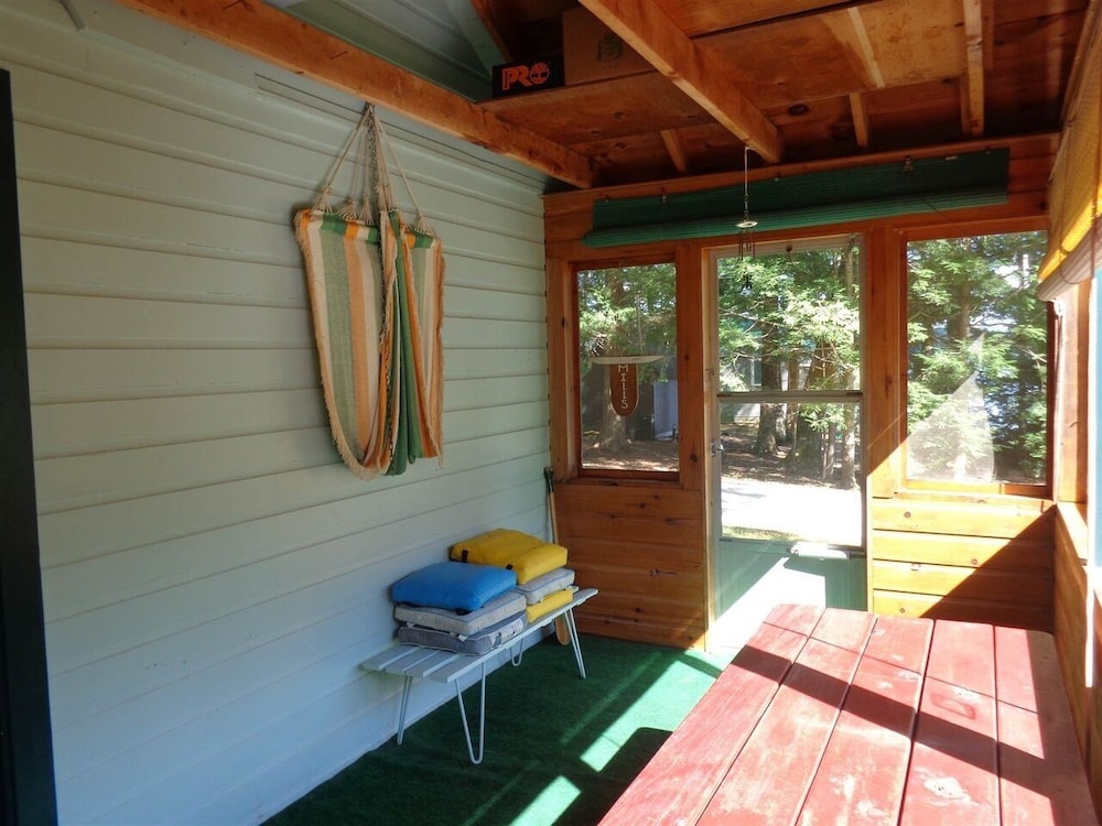 Lakeside Cottage with Private Shared Sandy Beach on Newfound Lake