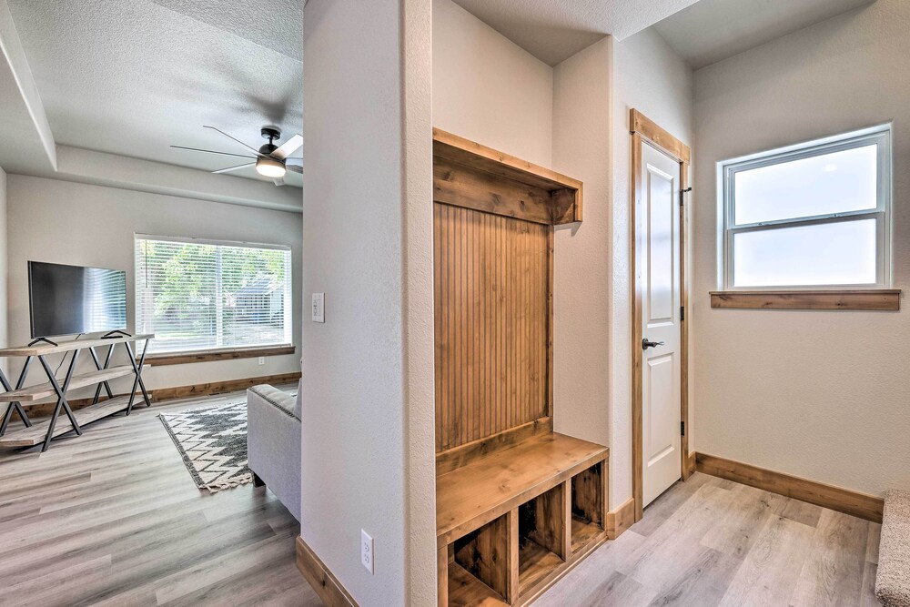 Modern Loveland Condo 2 Mi to Lake Loveland! Loveland Vrbo