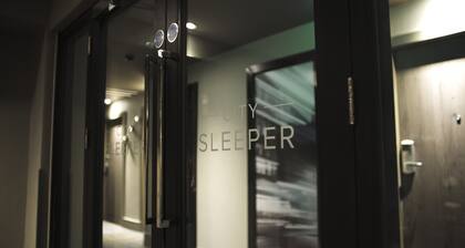 City Sleeper at Royal National Hotel