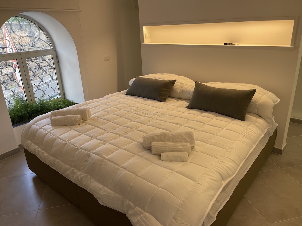 Cathedral House Design Palermo Vrbo