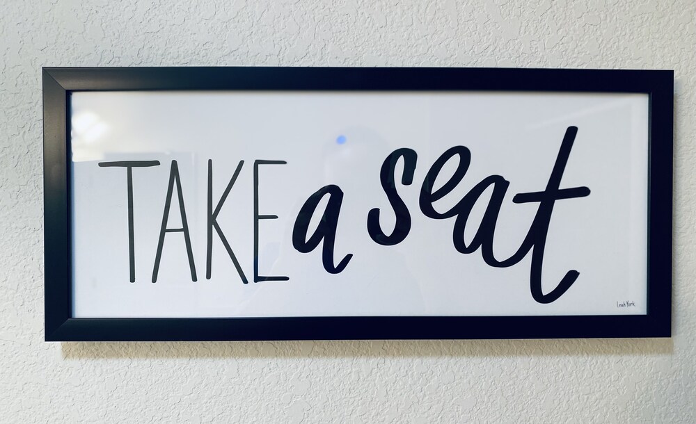 Oilfield Getaway Snazzy, Comfort Condo Midland FeWodirekt