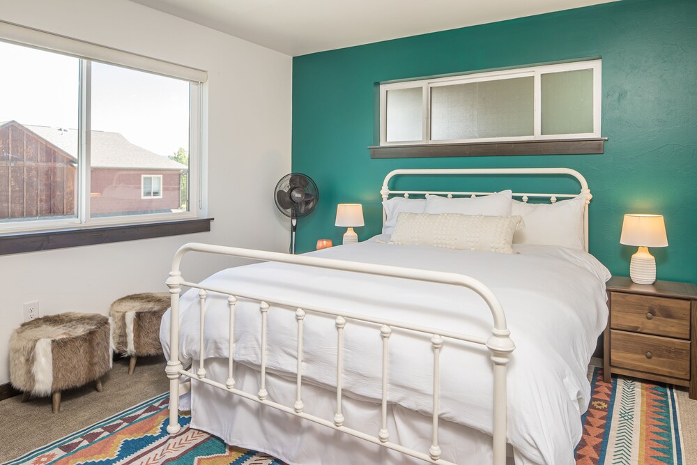Brand New Townhome 10 Minutes from Downtown Bozeman Vrbo