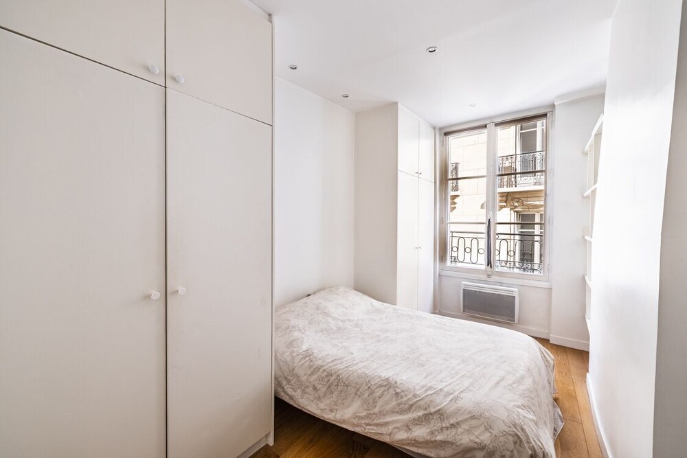 SAINT GERMAIN DES PRES TRES CENTRAL Paris Vrbo