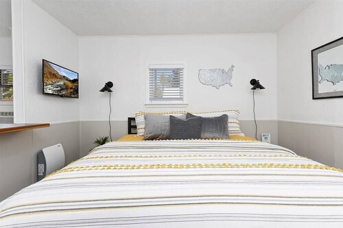 hotels in post falls idaho area