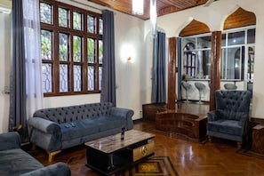 Executive Apartment | Living area