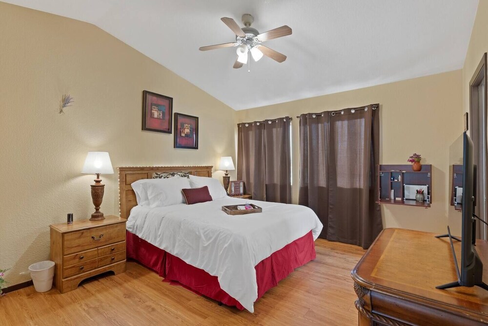 Heated pool & spa BBQ Grill Opens to Park North Las Vegas Vrbo