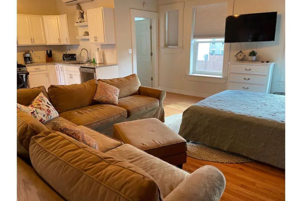 Which Hotels No Pet Fee