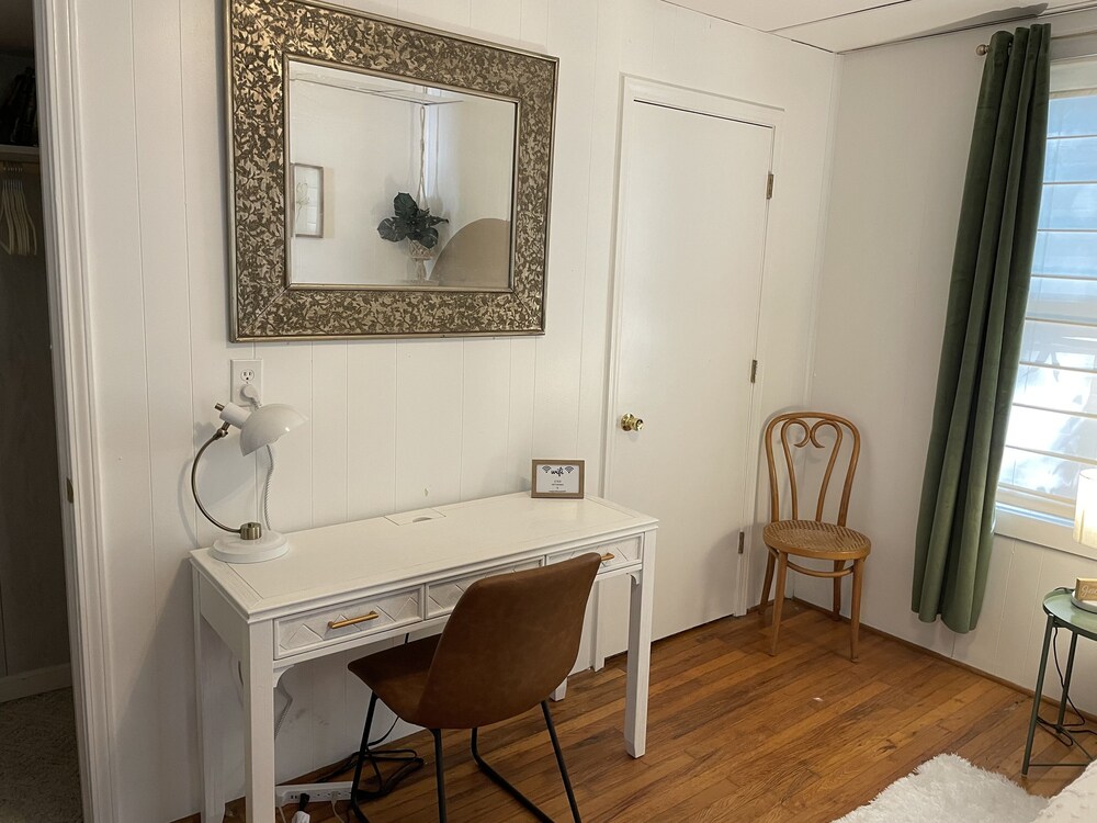 Cozy 2br/1ba home in downtown Johnson City, TN! Johnson City FeWo