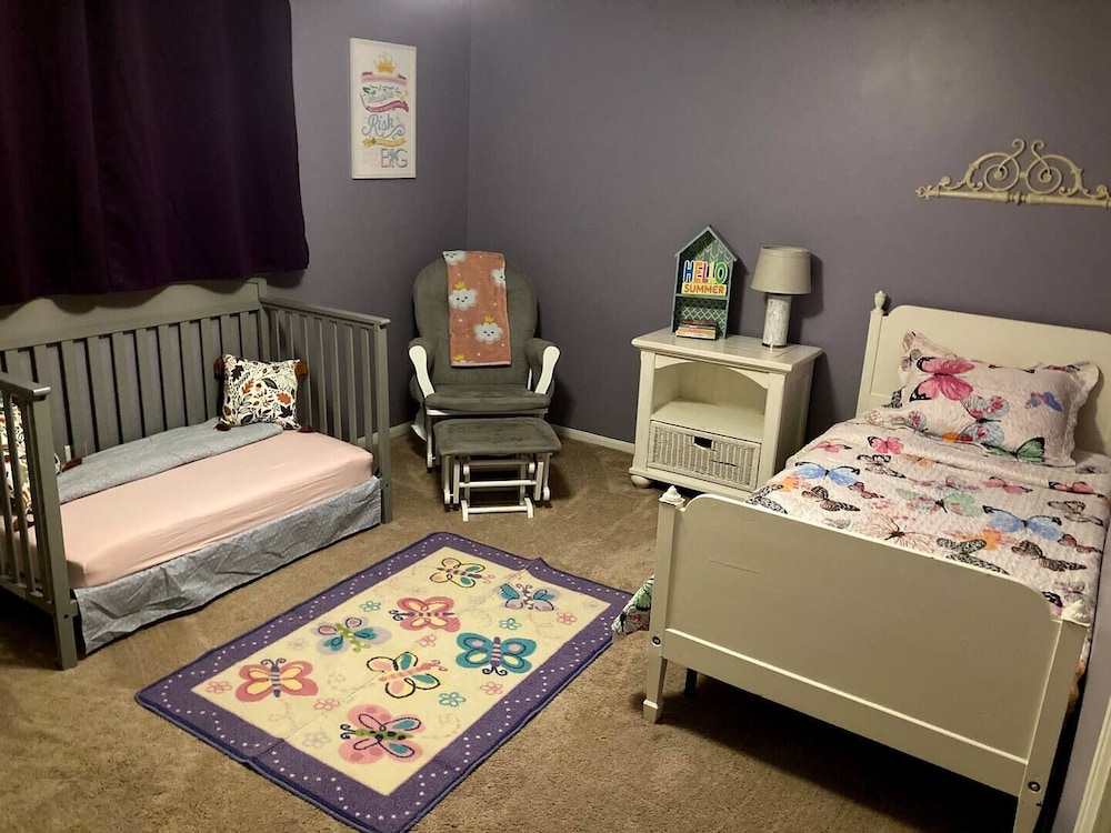 4 bed/3.5 bath home away from home in Katy, Texas. Harris County Vrbo