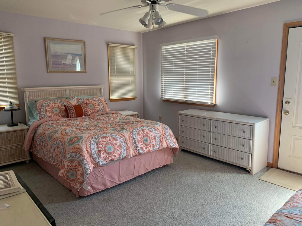 New to VRBO and 4 Houses from the Beach! Sea Isle City Vrbo