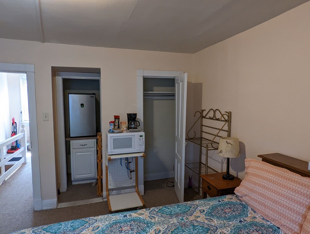 Large Sparkling Attic Unit w Private Bath Harrisburg Vrbo