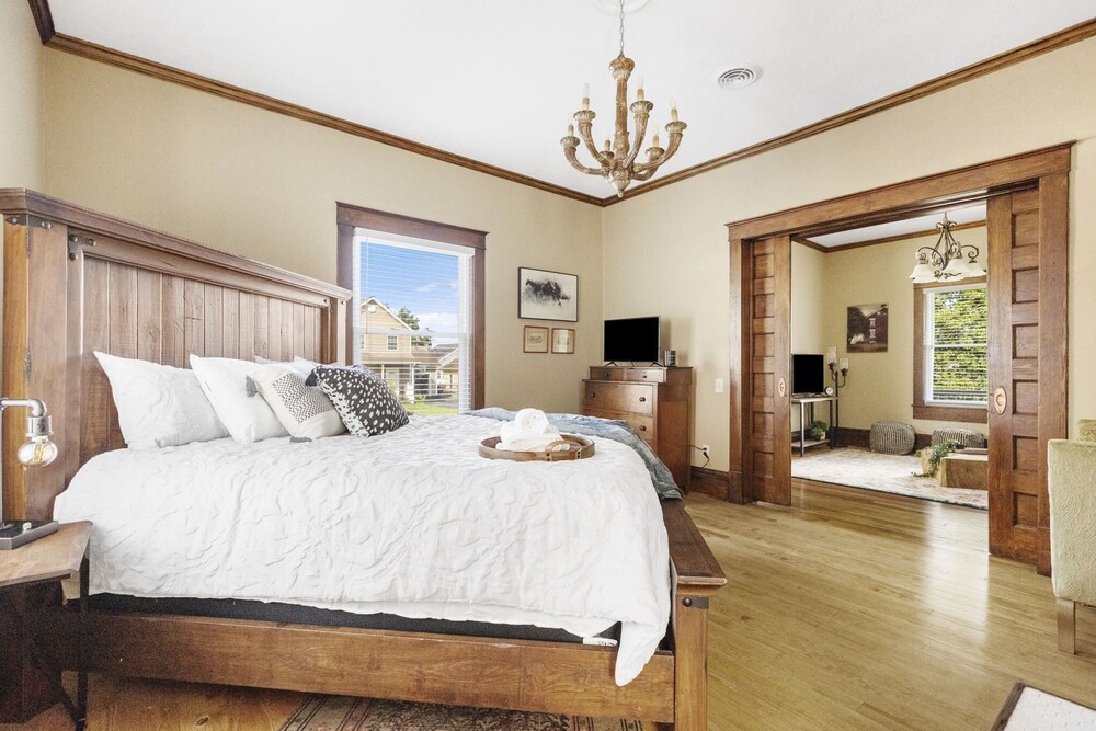 Historic home just minutes from downtown! Bristol Vrbo