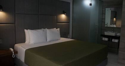 Hotel Grand One Plaza
