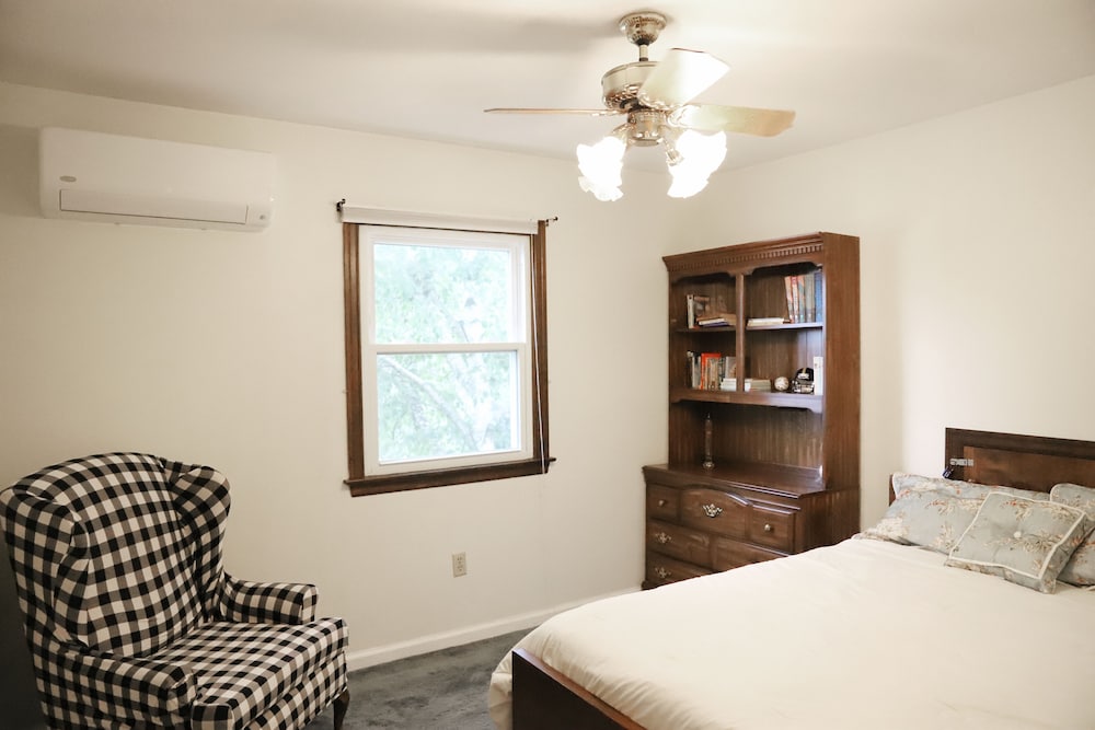 Our Comfortable Neighborhood Home Boalsburg Vrbo