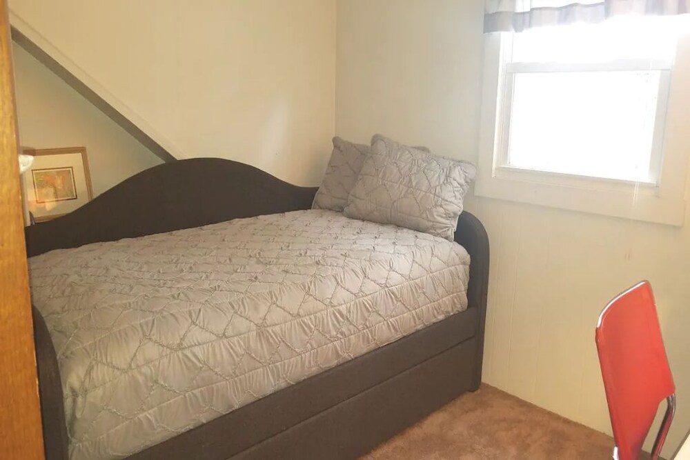 Upstairs apartment near BWI airport Glen Burnie Vrbo