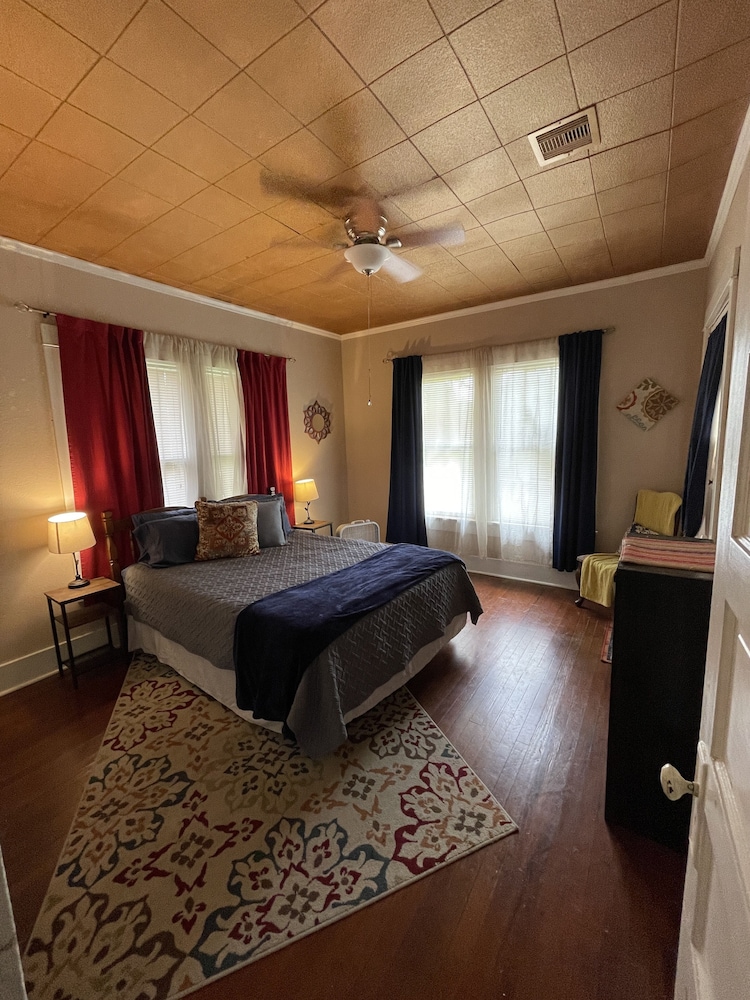 Charming Monroe Garden District Home Monroe Vrbo