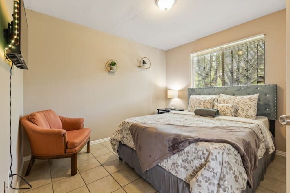 ★Perfect Stay★ Pet Friendly/Family's Fav/Game Room Irving Vrbo