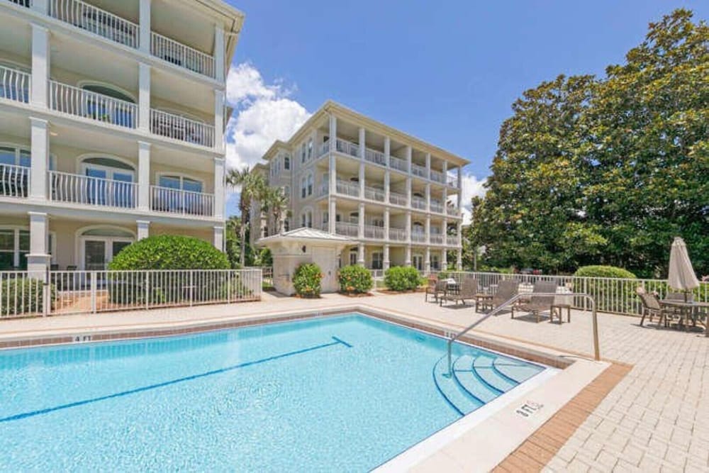 Seagrove Gem 4 Bedrooms, Golf and Bikes Included! Pool, Beach
