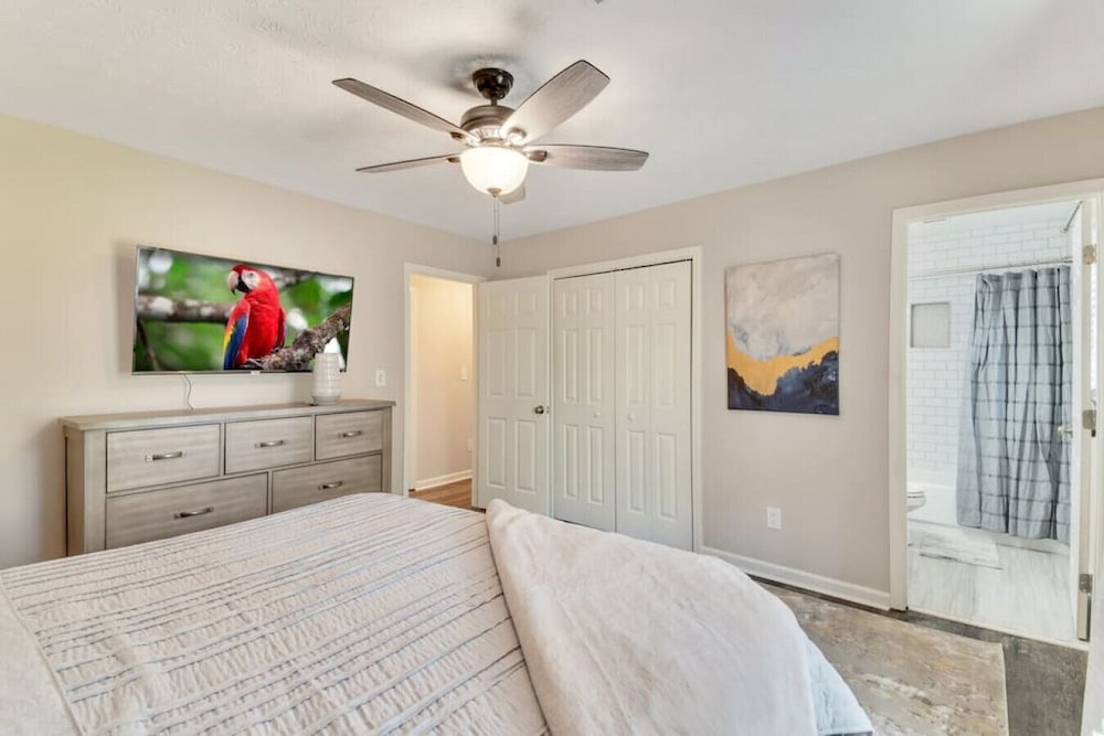 ATH Lawrenceille 4BRPet Friendly Fenced (suw) County Vrbo