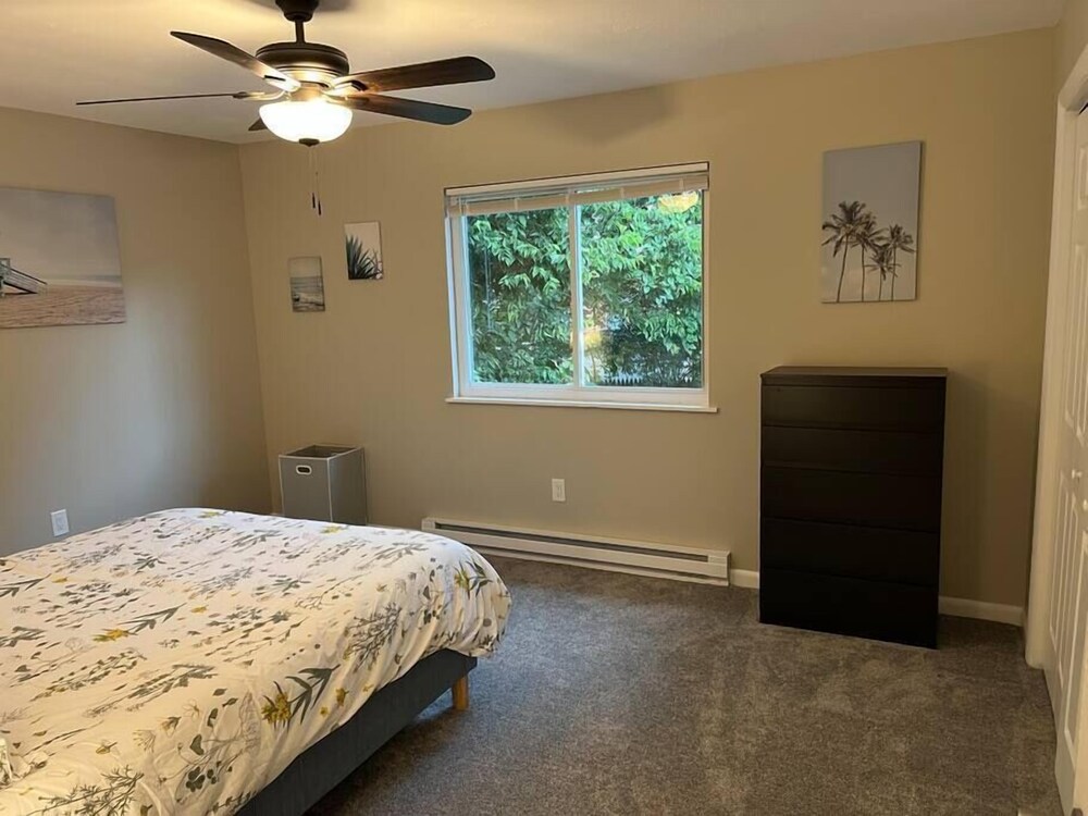 Carter 1, Two bedroom unit near Xavier, Downtown Norwood Vrbo