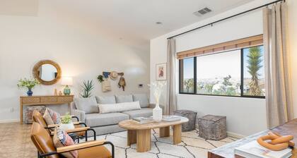 Joshua Tree Landing by Avantstay 3 BDR 2bath Home w/ Hot Tub!