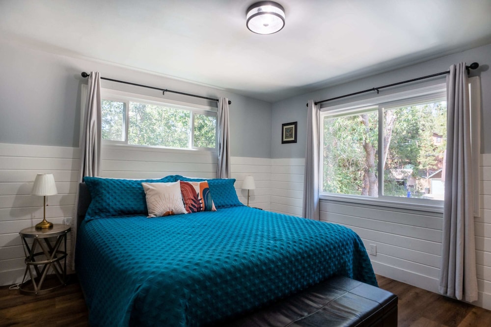 Moonridge Sky Lodge w/ Game Room & Jacuzzi Big Bear Lake Vrbo