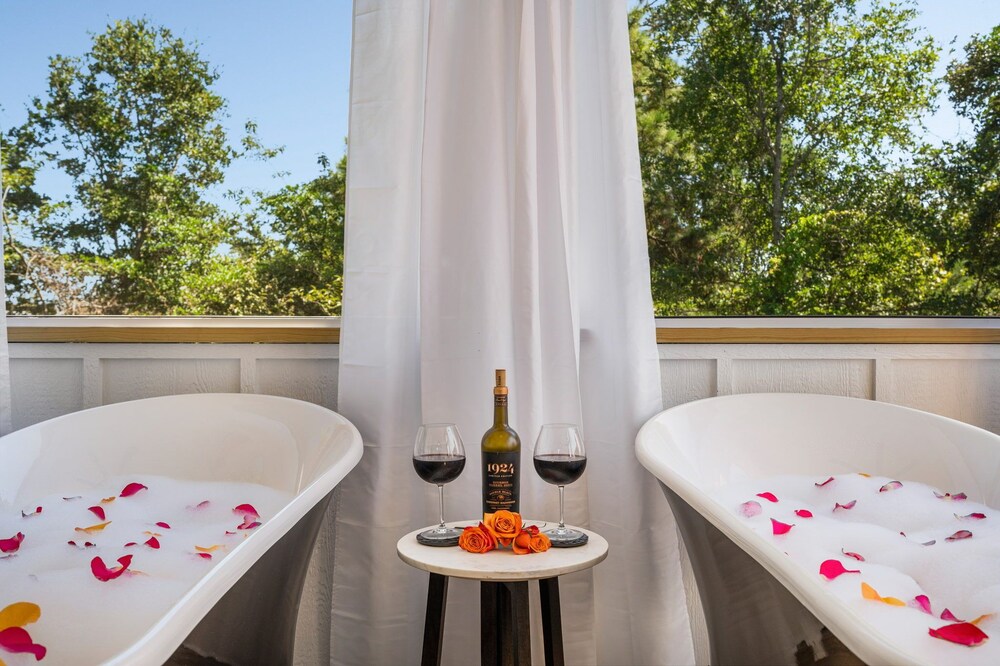 The East Coast Host OBX Treehouse Kitty Hawk Vrbo