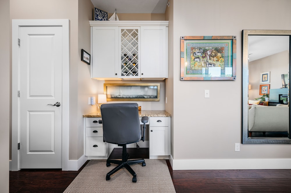 Photo inspiration: Fresh Look at Downtown Tc Luxury 2 Bedroom 3 Bed Top Floor Condo