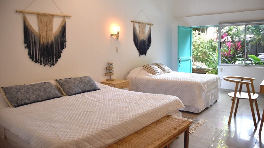 surf house