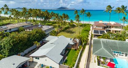 Hale Oahu Estate by Avantstay Kailua Beachfront Estate w/ Guest House