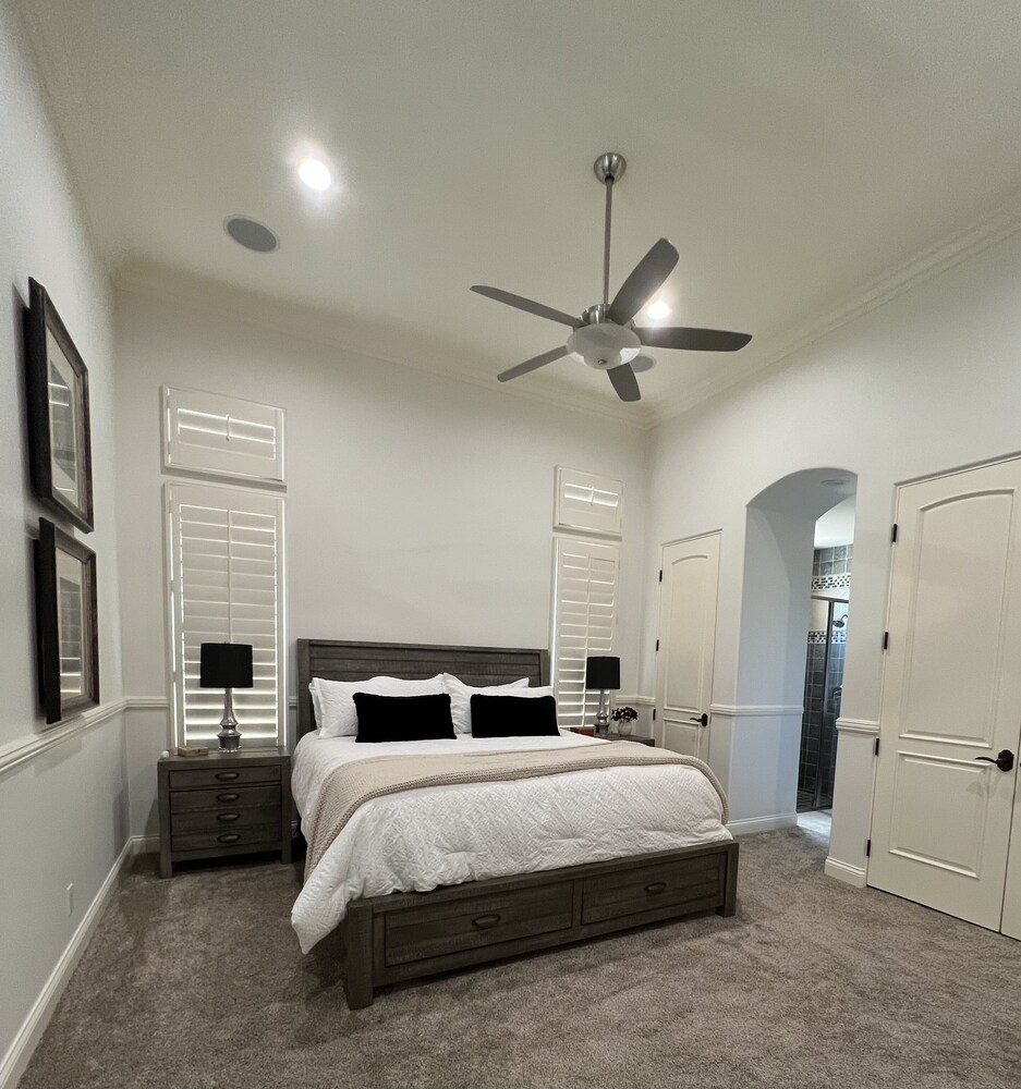 Desert Oasis with Private Pool + Amazing Amenities La Quinta Vrbo