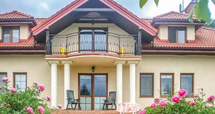 Nice Home in Bajtkowo With 6 Bedrooms