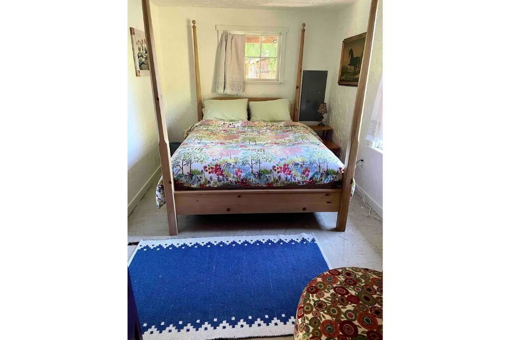 Mt. Rainier/Crystal Mt. rural cottage retreat Enumclaw Vrbo