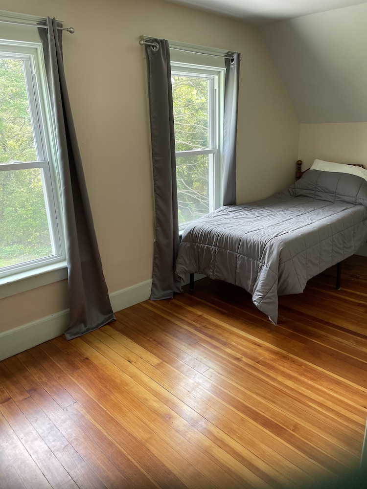 Beautiful farmhouse in South Amherst South Amherst Vrbo