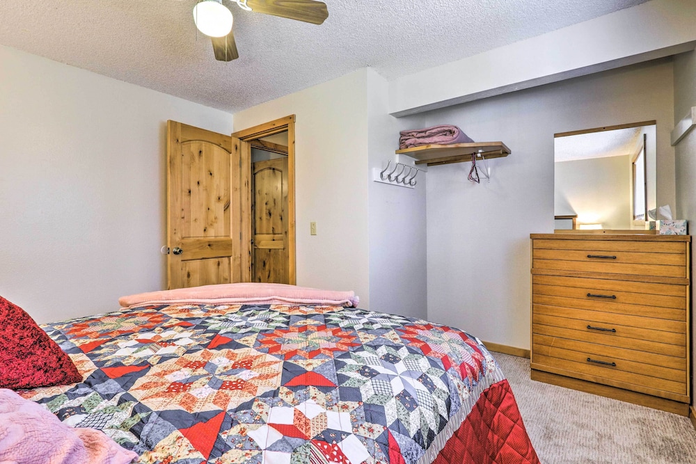 Quaint Kellogg Home w/ Deck & Mountain Views! Kellogg Vrbo