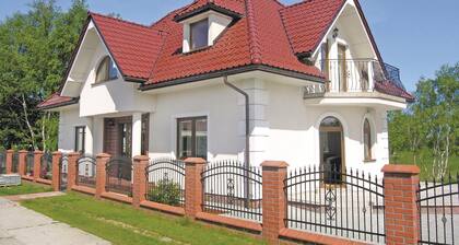 Amazing Home in Rowy With 4 Bedrooms